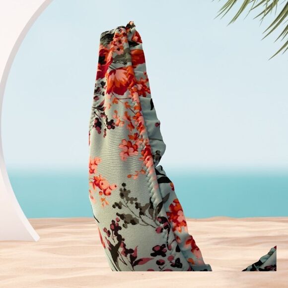 MOSSIMO BIKINI TOP IN GREEN WITH PINK FLOWERS, Small - Picture 2 of 5